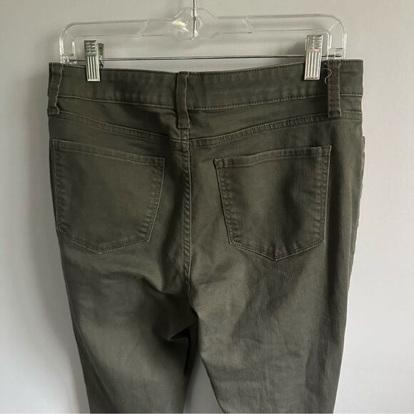 St. John's Bay Skinny Leg Jeans, Olive Army Green Size 10 | Cotton blend - Picture 8 of 9